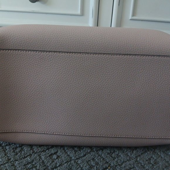 Michael Kors LG EW Emilia Tote - Picture 5 of 8